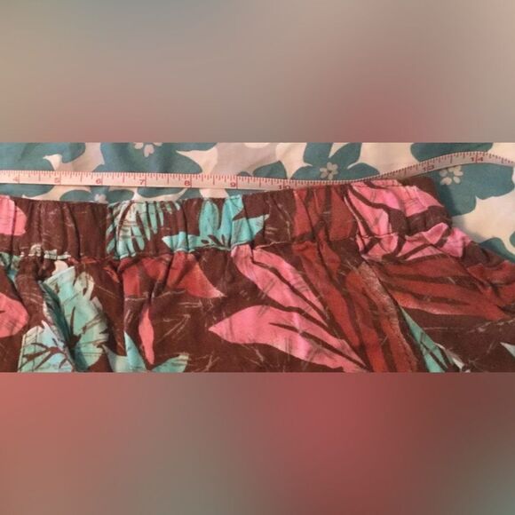 Forever 21 I Love H81 Womens Juniors Hawaiian Floral Mini Skirt - size M - Picture 2 of 3